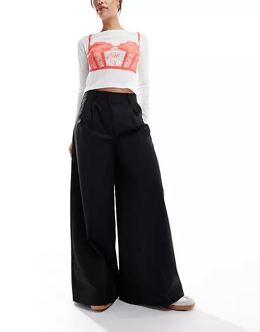 COLLUSION wide leg baggy tailored pants in black Cover