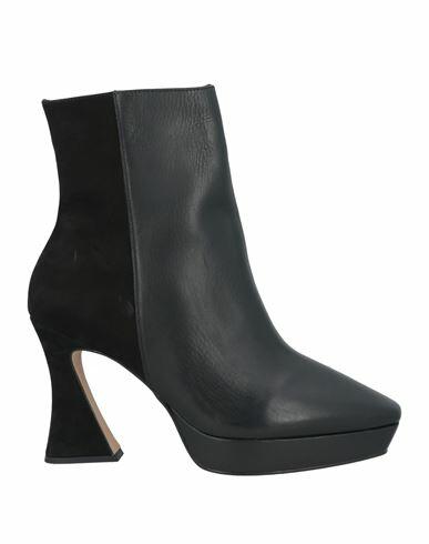 Miss Unique Woman Ankle boots Black Leather Cover