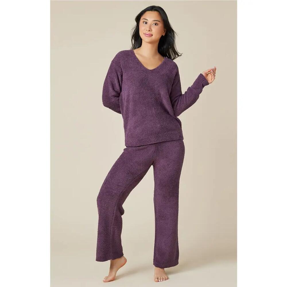 Softies Solid Marshmallow V-Neck Lounge Set in Fig Cover