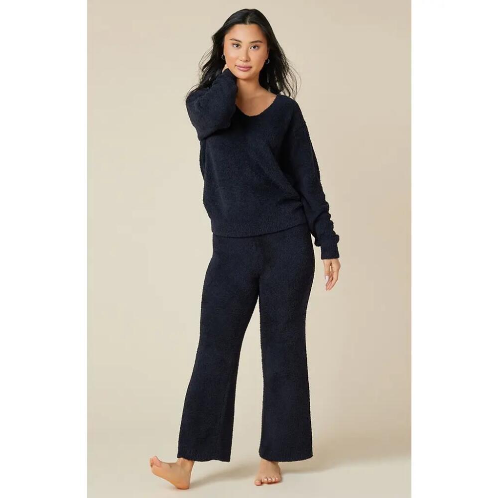 Softies Solid Marshmallow V-Neck Lounge Set in Black Cover