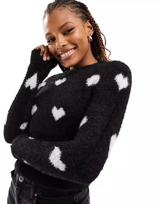 Pieces fluffy cropped sweater in black & white heart print-Multi Cover