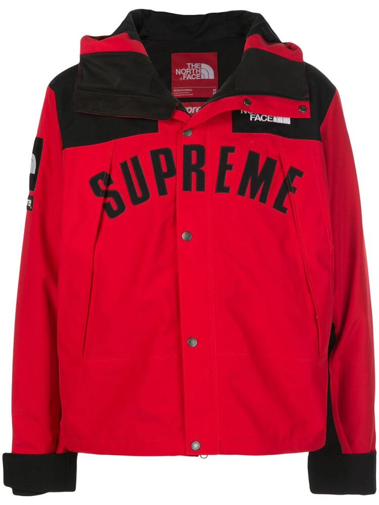 Supreme x The North Face Arc Logo Mountain parka - Red Cover