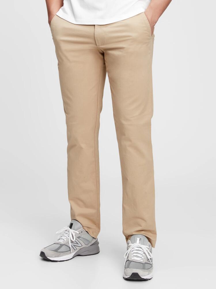 Modern Khakis in Straight Fit with GapFlex Cover