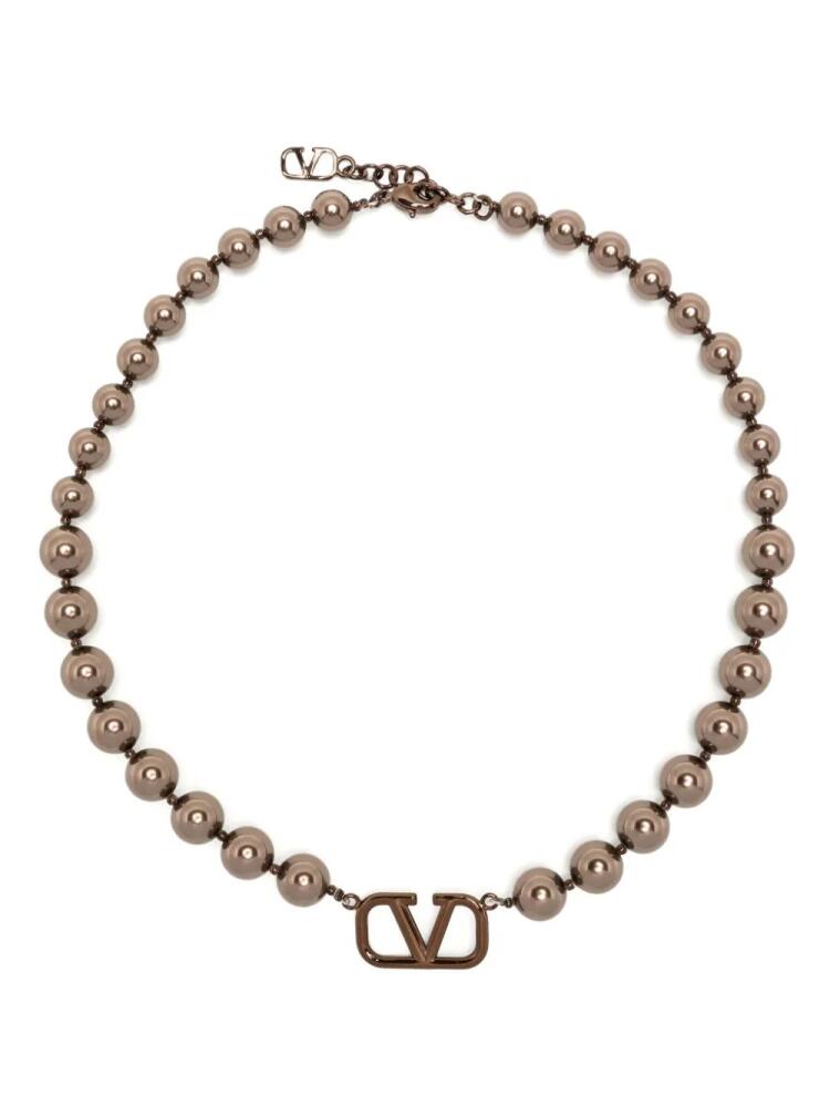 Valentino Garavani VLogo Signature pearl necklace - Brown Cover