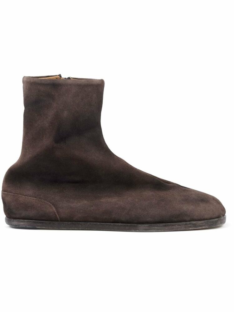 Maison Margiela Tabi flat suede boots - Brown Cover