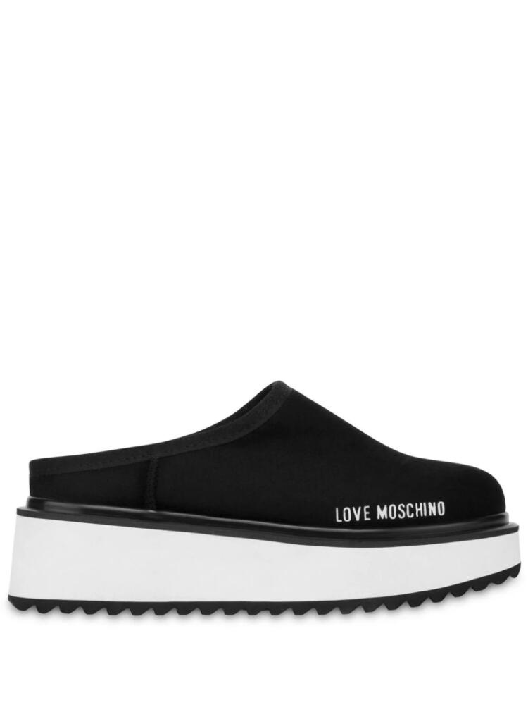 Love Moschino logo-print flatform slippers - Black Cover