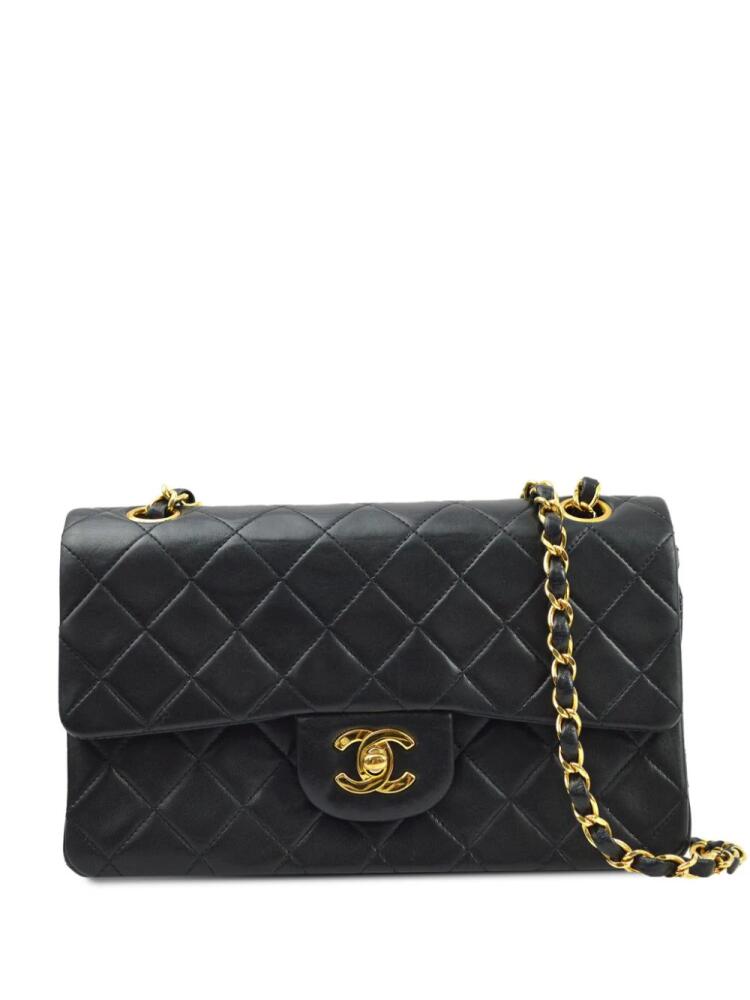 CHANEL Pre-Owned 1992 Classic Double Flap small shoulder bag - Black Cover