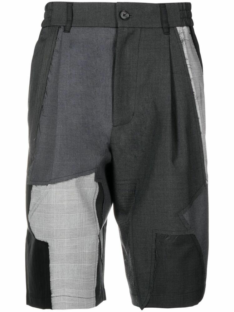 Feng Chen Wang patchwork knee-length shorts - Grey Cover