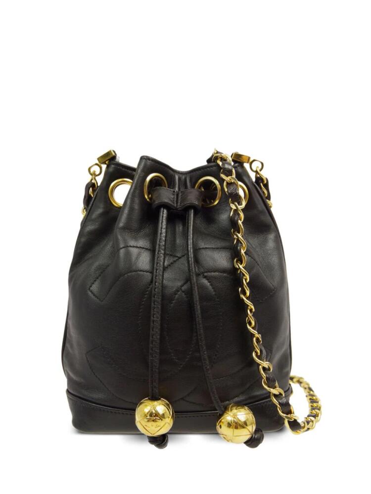 CHANEL Pre-Owned 1992 CC stitch bucket shoulder bag - Black Cover