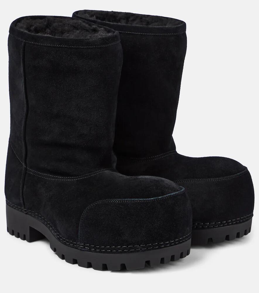 Balenciaga Alaska Low suede boots Cover