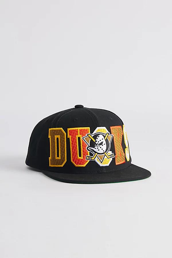 Mitchell & Ness Anaheim Ducks Varsity Bust Snapback Hat in Black Cover