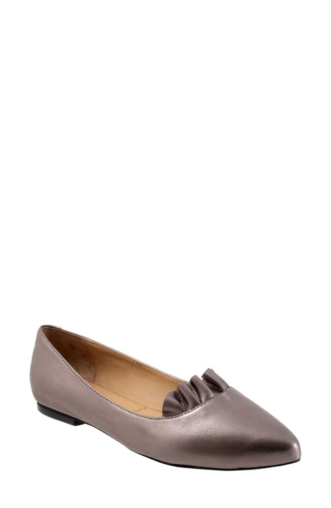 Trotters Elsie Pointed Toe Flat in Pewter Cover