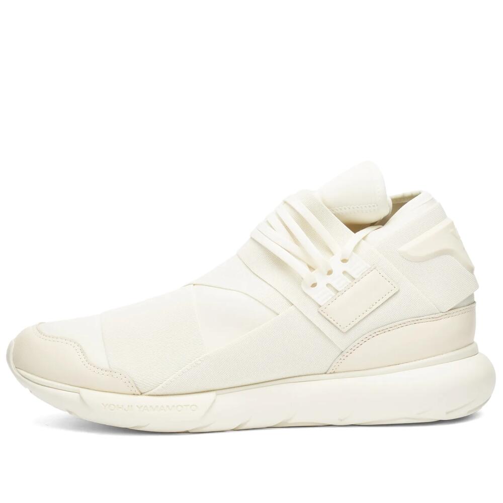 Y-3 Men's Qasa Sneakers in Off White/Cream White/Wonder White Cover