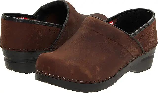 Sanita Professional Oil (Antique Brown Oil) Women's Clog Shoes Cover