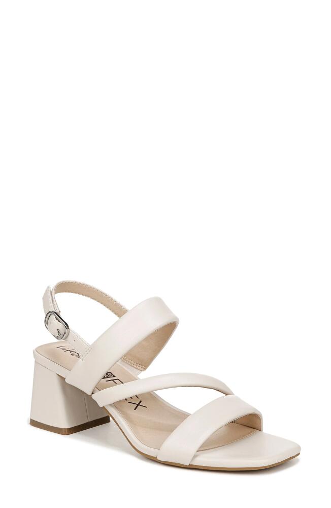 LifeStride Celia Sandal in Bone Cover