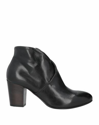 Oroscuro Woman Ankle boots Black Soft Leather Cover