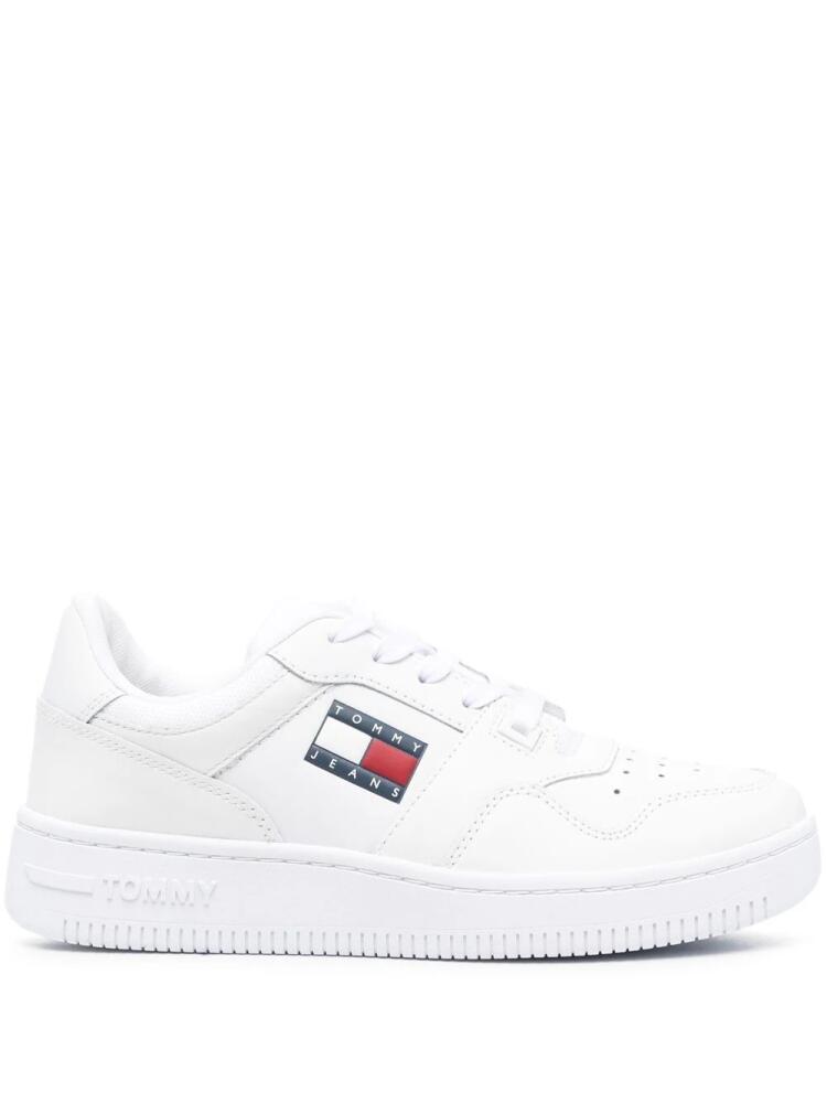 Tommy Jeans logo patch lace-up sneakers - White Cover