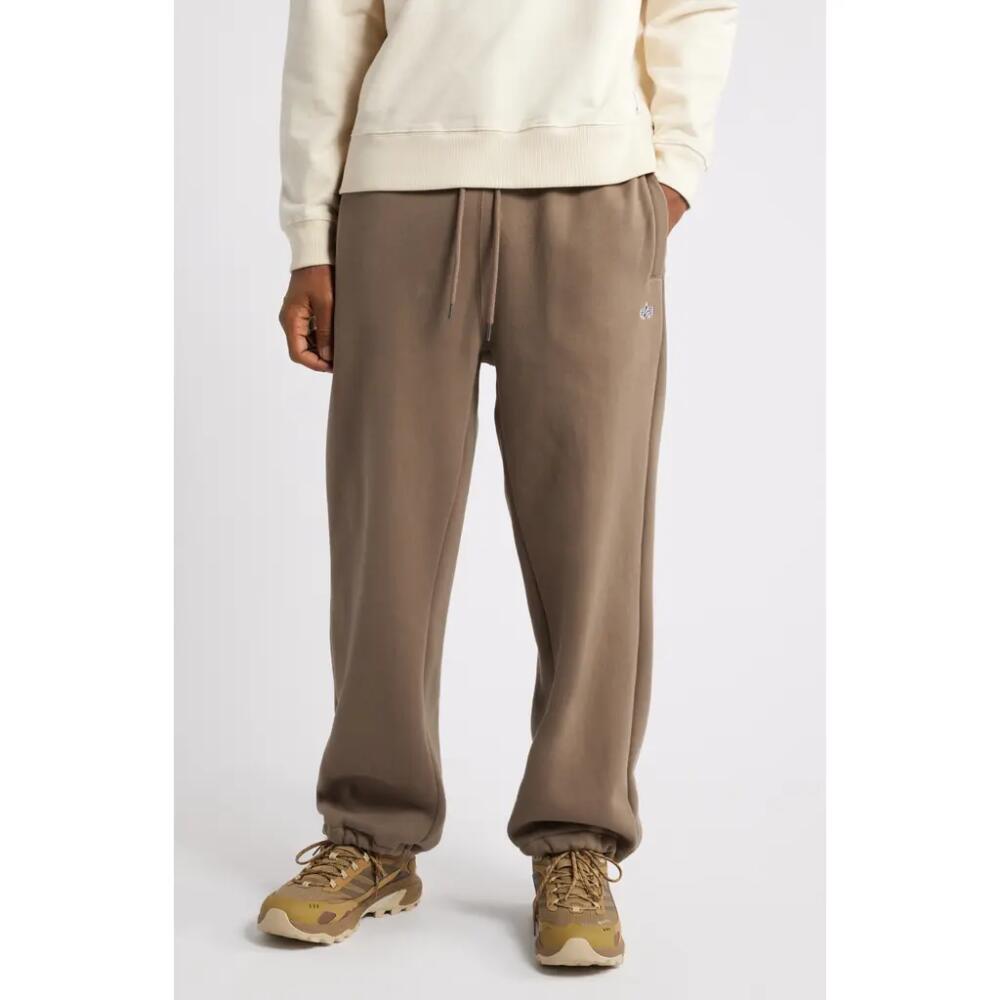 Alpha Industries Essential Drawstring Sweatpants in Coyote Brown Cover