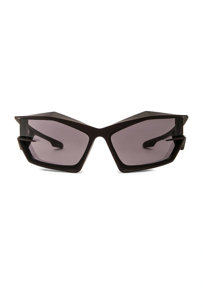 Givenchy Cat Eye Sunglasses in Black Cover