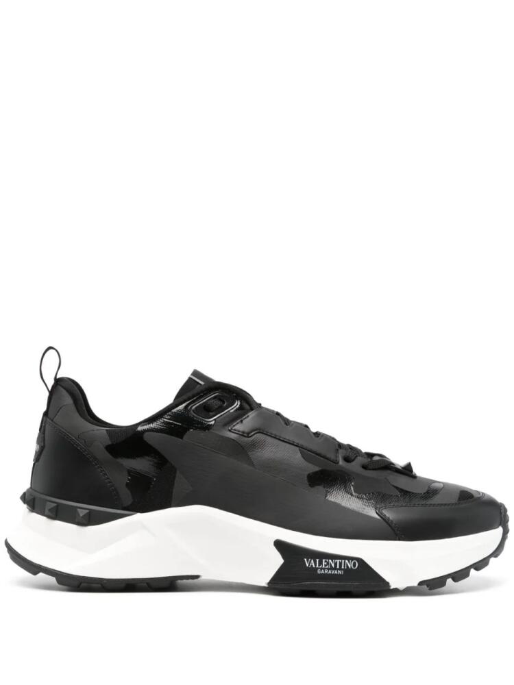 Valentino Garavani True Act sneakers - Black Cover