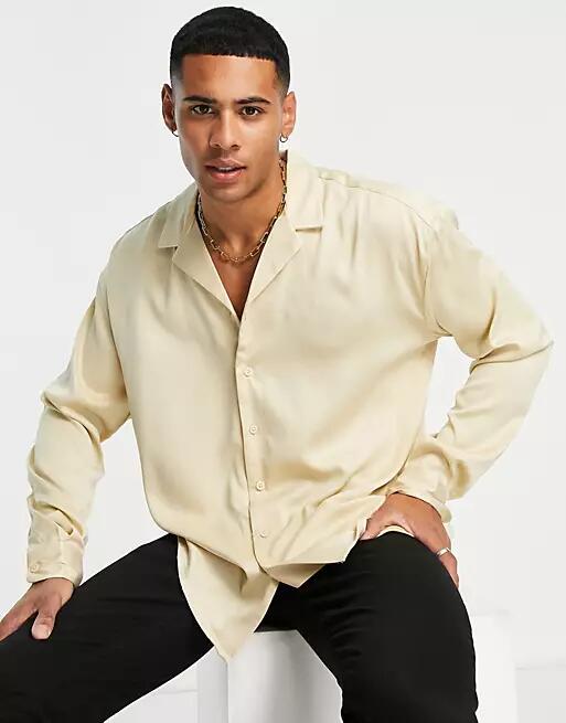 New Look oversized long sleeve satin shirt in champagne-Neutral Cover