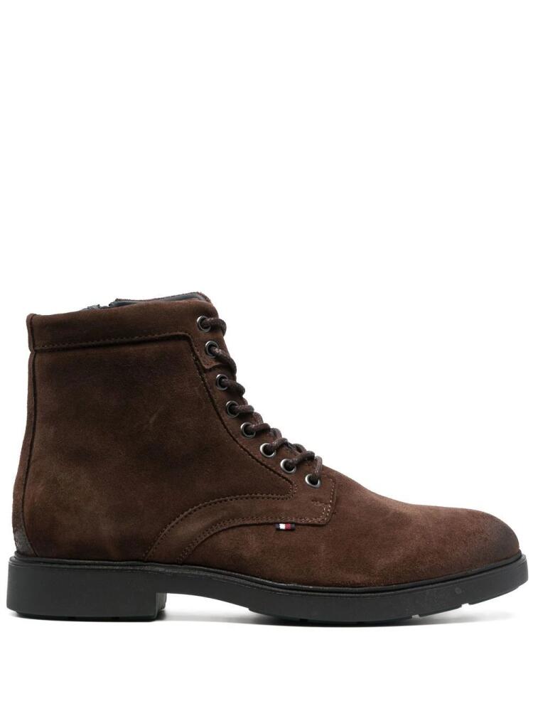 Tommy Hilfiger Elevated lace-up suede boots - Brown Cover