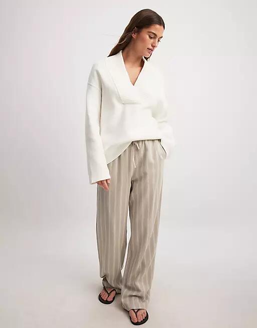 NA-KD pants in beige stripe-Neutral Cover