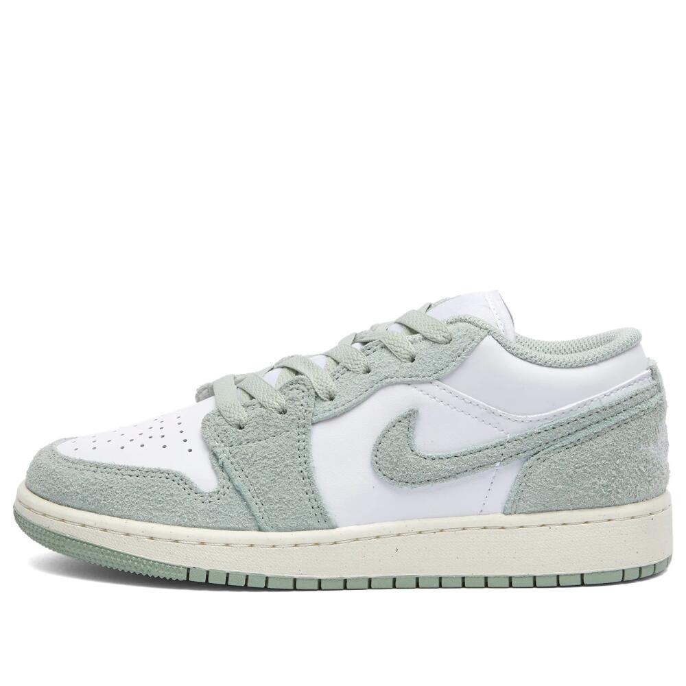 Air Jordan 1 Low SE GS Sneakers in White/Seafoam/Sail Cover