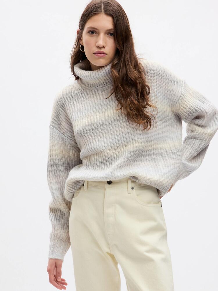 Gap Shaker-Stitch Turtleneck Sweater Cover