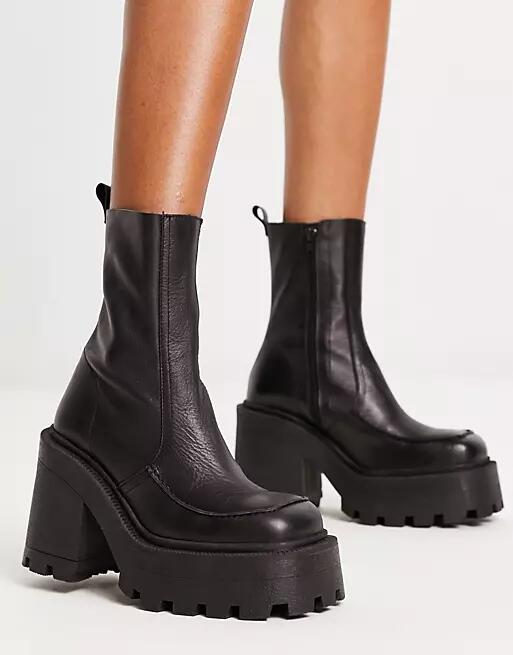 ASOS DESIGN Rider premium leather chunky heeled boots in black Cover