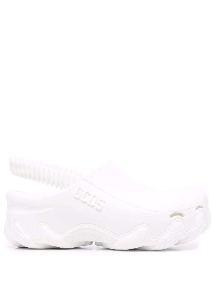 GCDS Ibex embossed-logo clogs - White Cover