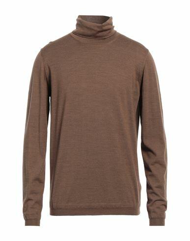 Goes Botanical Man Turtleneck Brown Merino Wool Cover