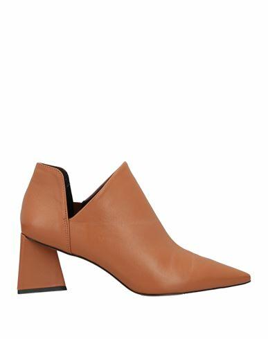 Carrano Woman Ankle boots Tan Leather Cover