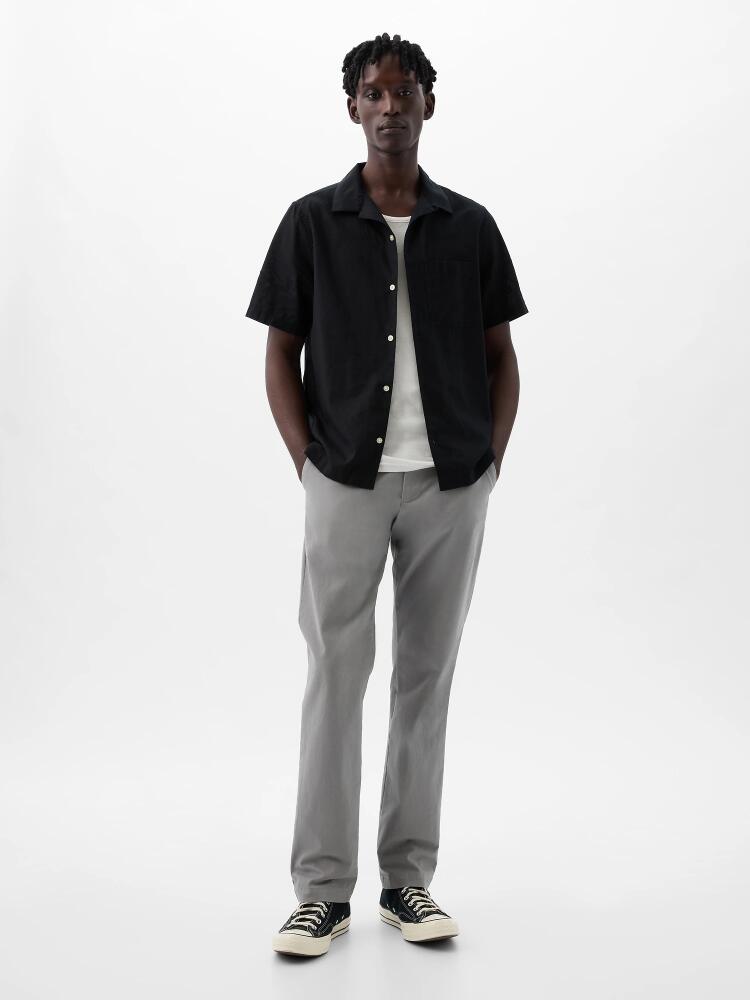 Modern Khakis in Straight Fit with GapFlex Cover