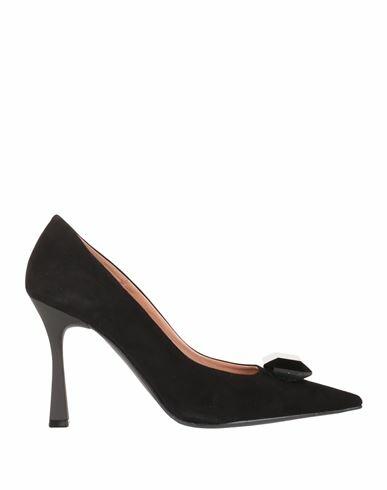 Ovye' By Cristina Lucchi Woman Pumps Black Leather Cover