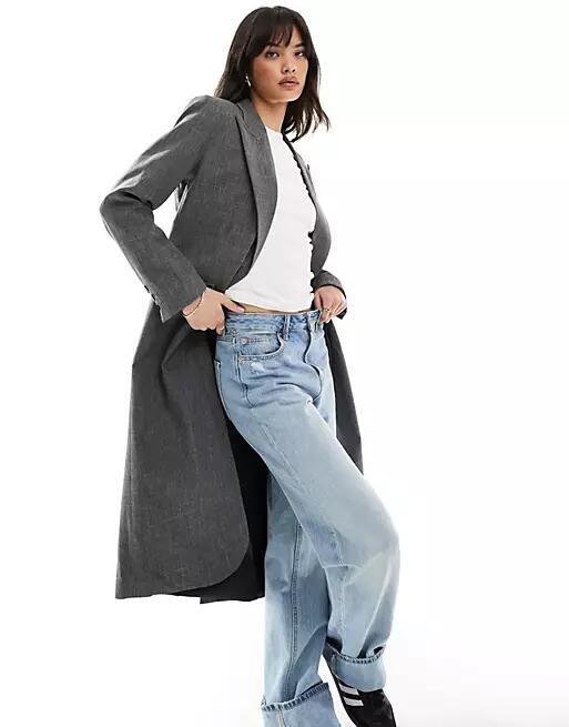 ASOS DESIGN longline blazer in gray Cover