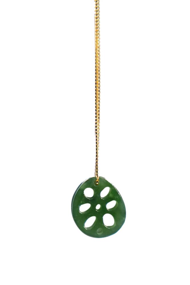 seree Lotus root Jade pendant necklace in Light Green Cover