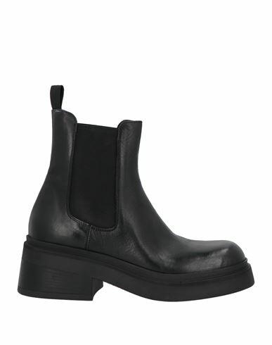 Elena Iachi Woman Ankle boots Black Leather Cover