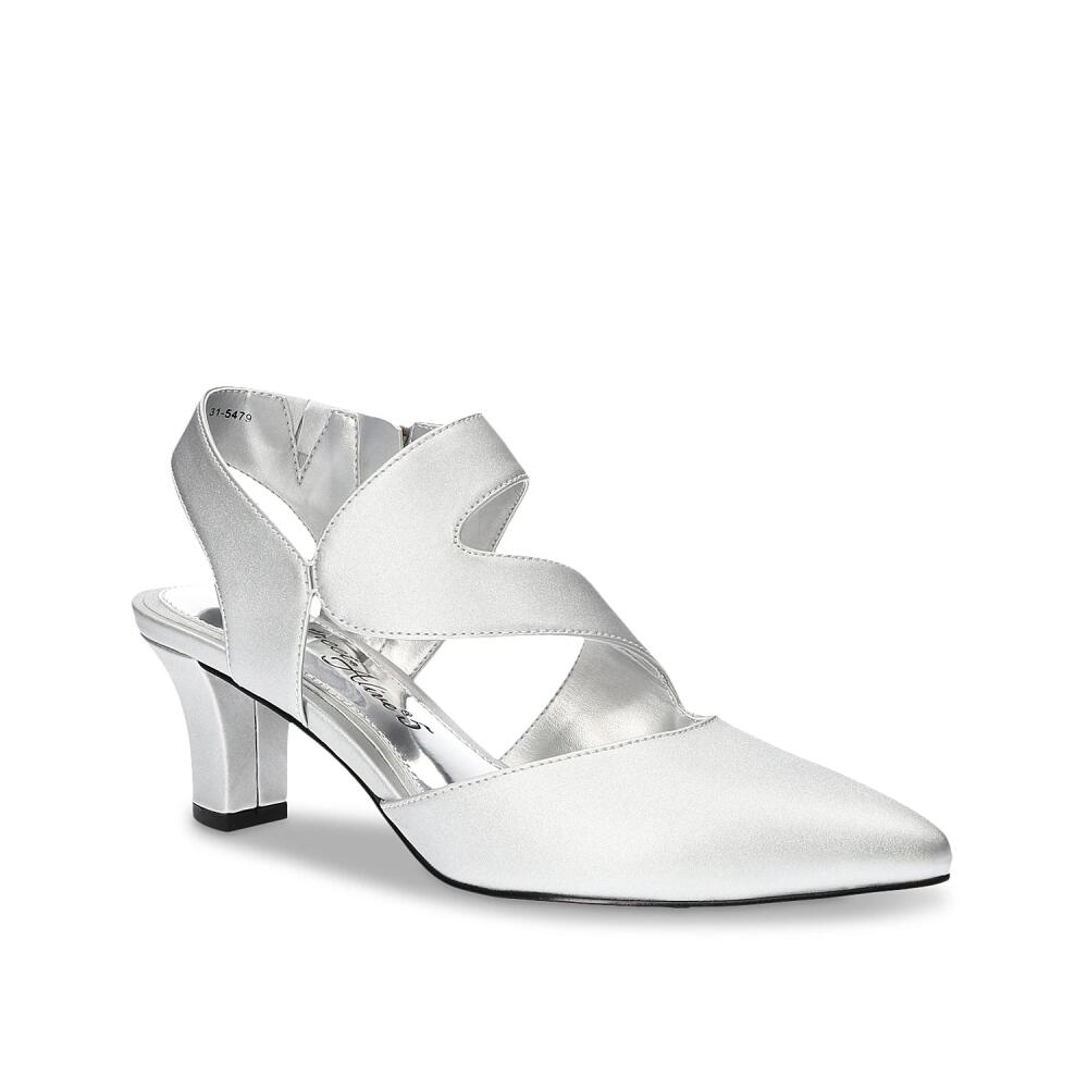 Easy Street Wide Width Venue Sandal | Women's | Silver Metallic Cover