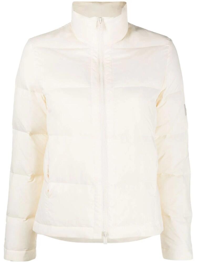 Yves Salomon logo-patch padded down jacket - White Cover