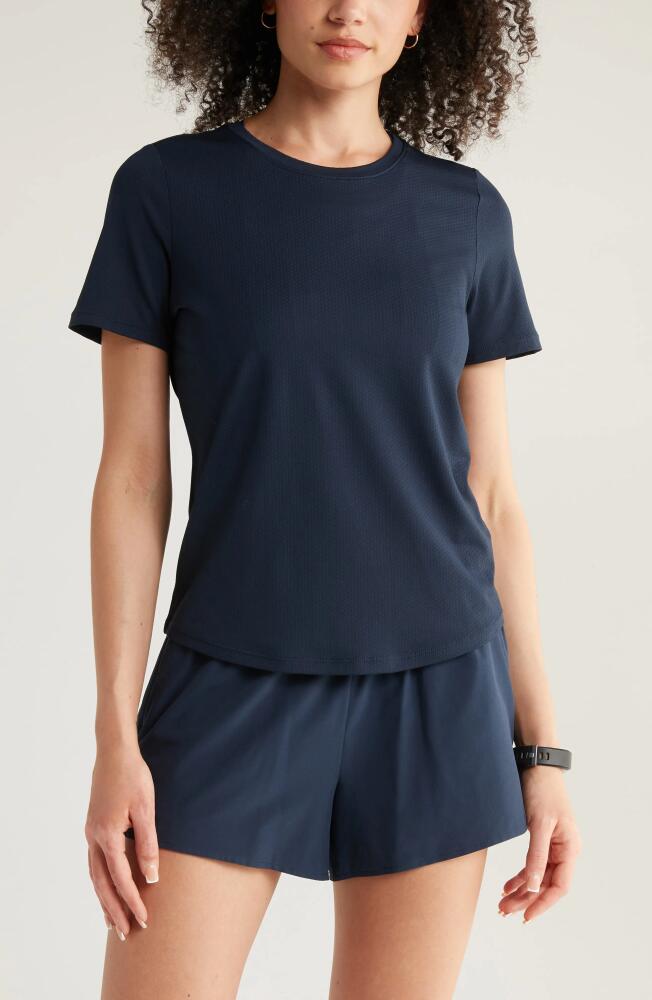 zella Motivate Perforated Crewneck T-Shirt in Navy Sapphire Cover