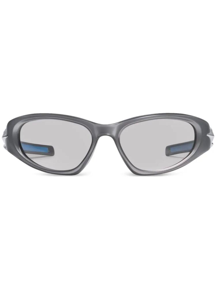 Gentle Monster Paradoxx G4 goggle-frame sunglasses - Grey Cover