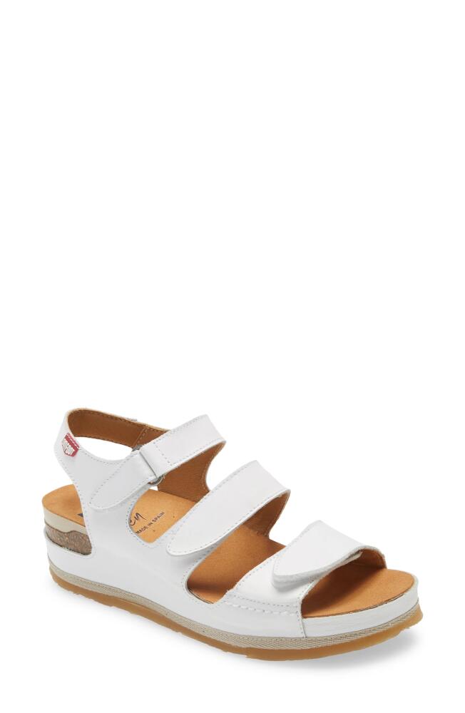 On Foot 201 Slingback Platform Sandal in Blanco Cover