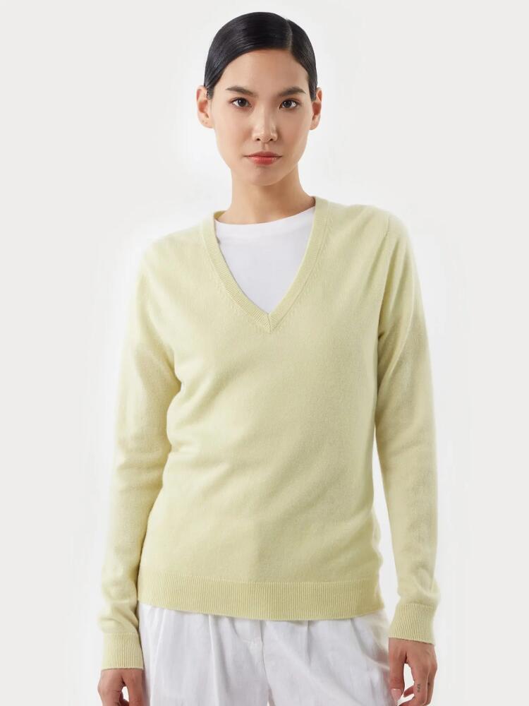 Gobi Cashmere V-Neck Sweater in Tender Yellow Cover