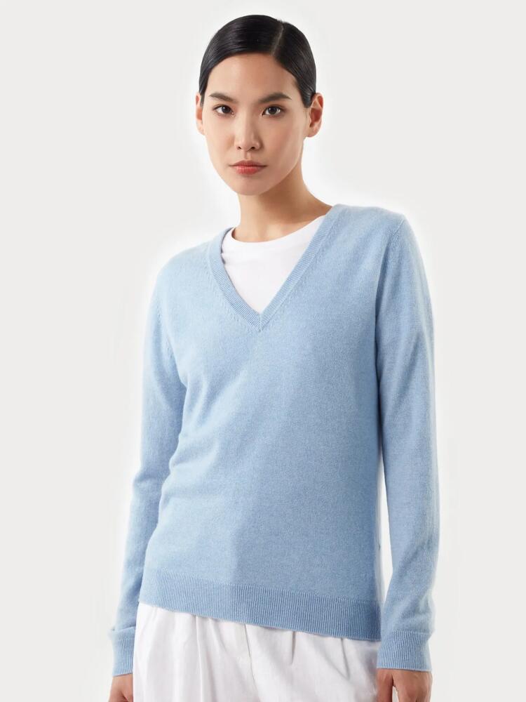 Gobi Cashmere V-Neck Sweater in Light Blue Cover