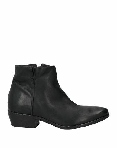 Strategia Woman Ankle boots Black Leather Cover