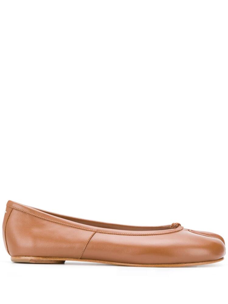 Maison Margiela Tabi leather ballerina shoes - Brown Cover