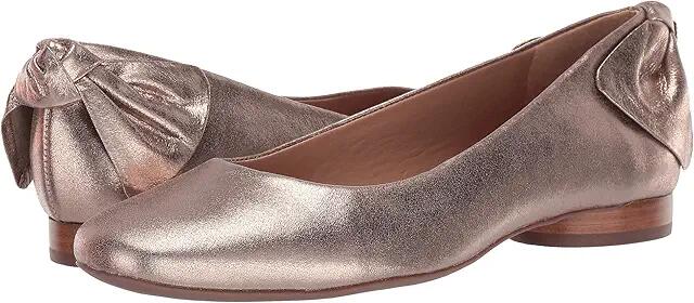 Bernardo Eloise (Platinum Distressed Leather) Women's Shoes Cover