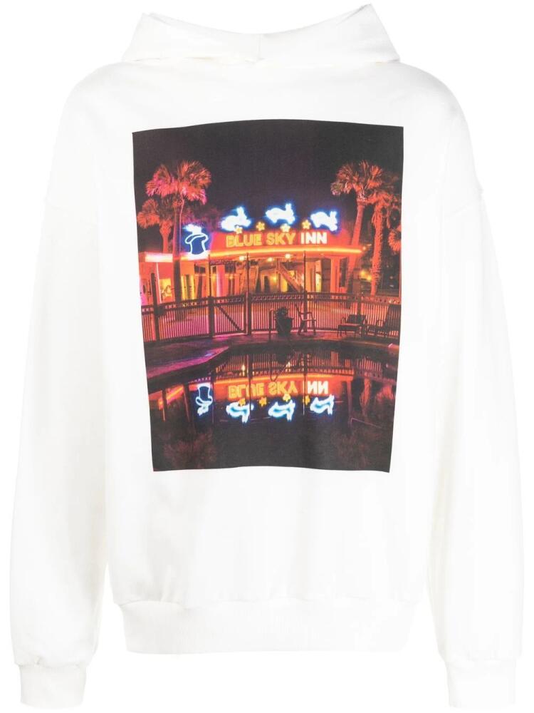 BLUE SKY INN photographic-print hoodie - White Cover