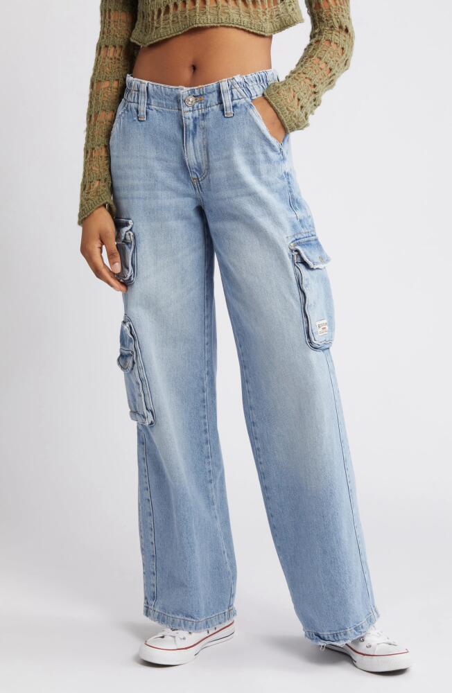 BDG Urban Outfitters Y2K Low Rise Cargo Jeans in Light Vintage Cover